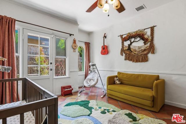 831 E Rio Grande Street, Pasadena, CA 91104