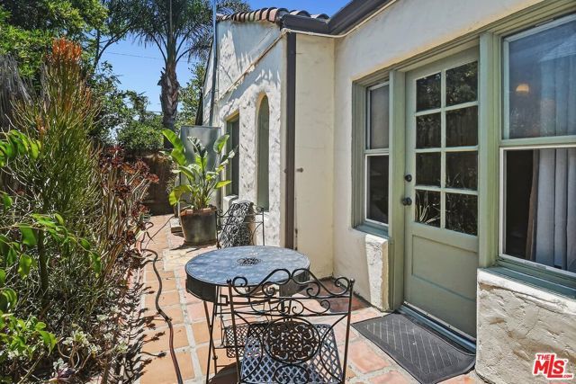 831 E Rio Grande Street, Pasadena, CA 91104