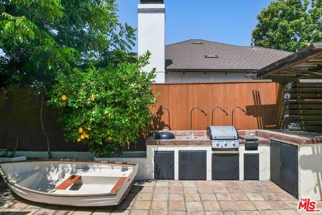 831 E Rio Grande Street, Pasadena, CA 91104