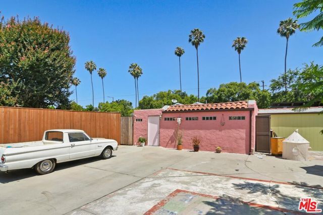 831 E Rio Grande Street, Pasadena, CA 91104