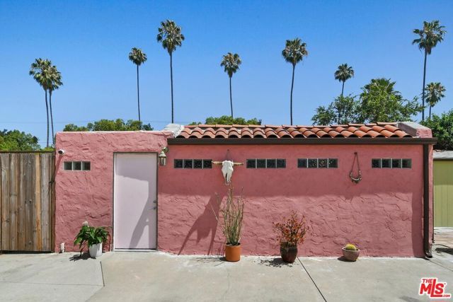 831 E Rio Grande Street, Pasadena, CA 91104