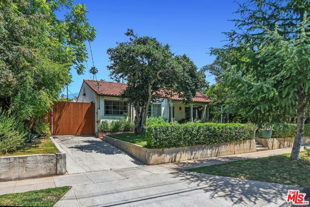 831 E Rio Grande Street, Pasadena, CA 91104