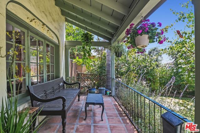 831 E Rio Grande Street, Pasadena, CA 91104