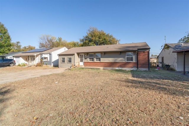 317 E Key Boulevard, Midwest City, OK 73110