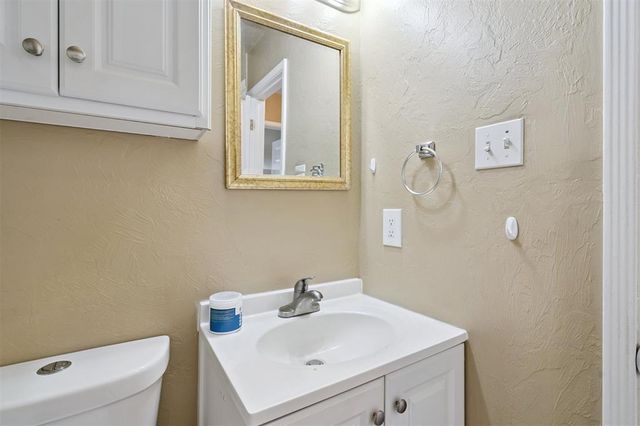 317 E Key Boulevard, Midwest City, OK 73110