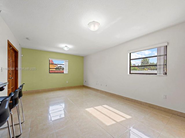 3791 SW 142nd Ave, Miami, FL 33175