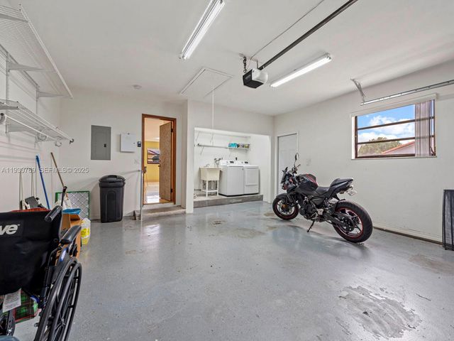 3791 SW 142nd Ave, Miami, FL 33175