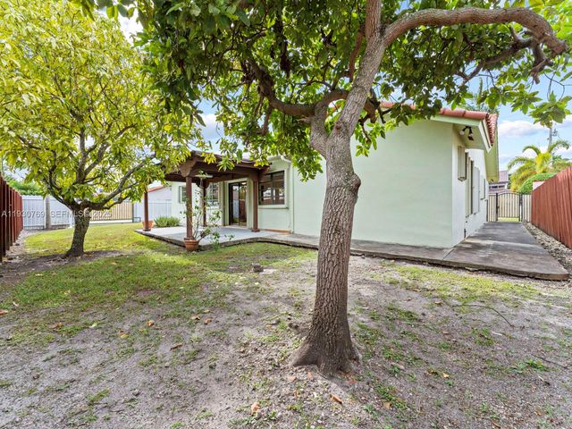 3791 SW 142nd Ave, Miami, FL 33175