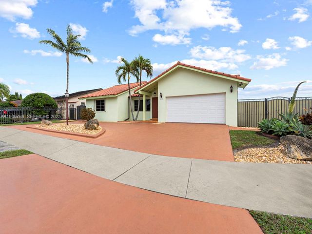 3791 SW 142nd Ave, Miami, FL 33175