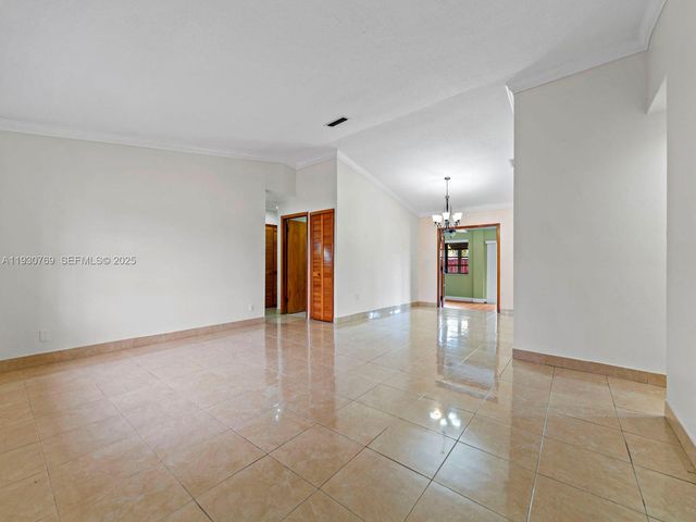 3791 SW 142nd Ave, Miami, FL 33175