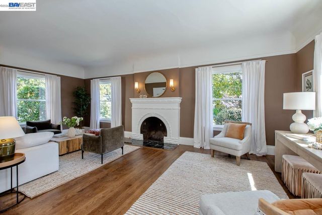 1111 Union St, Alameda, CA 94501