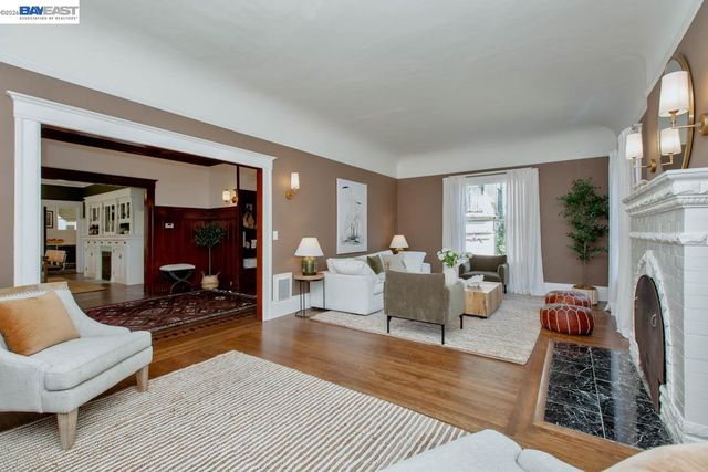 1111 Union St, Alameda, CA 94501