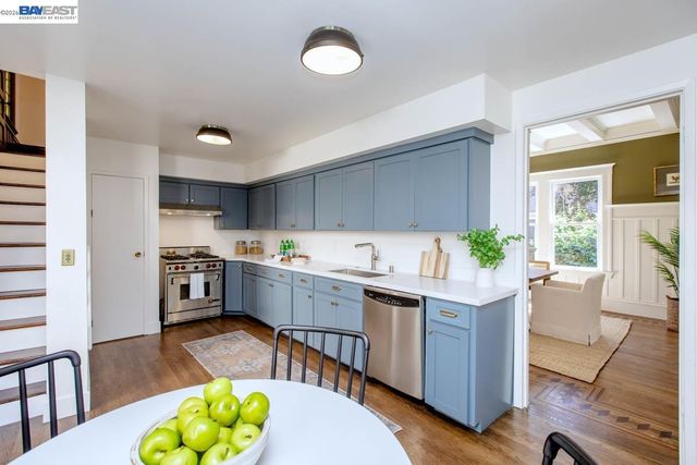 1111 Union St, Alameda, CA 94501