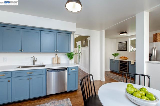 1111 Union St, Alameda, CA 94501