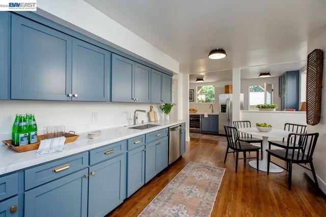 1111 Union St, Alameda, CA 94501