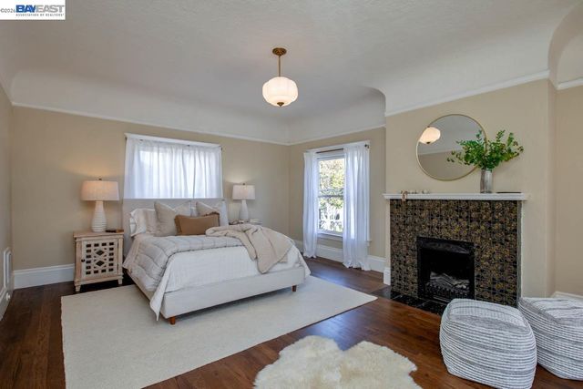 1111 Union St, Alameda, CA 94501