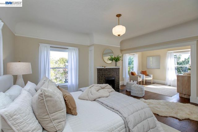 1111 Union St, Alameda, CA 94501