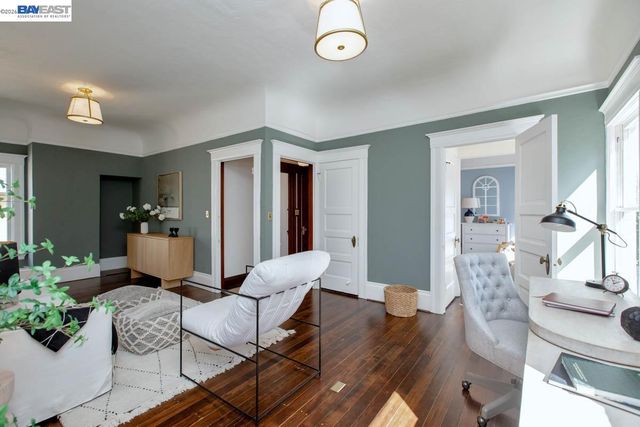 1111 Union St, Alameda, CA 94501
