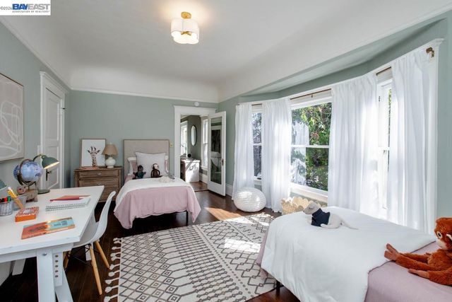 1111 Union St, Alameda, CA 94501