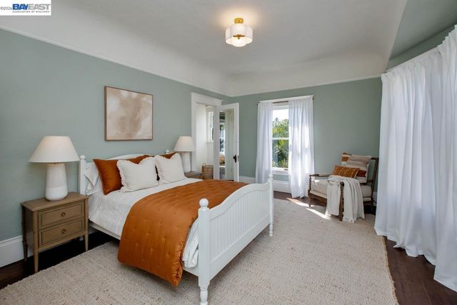 1111 Union St, Alameda, CA 94501