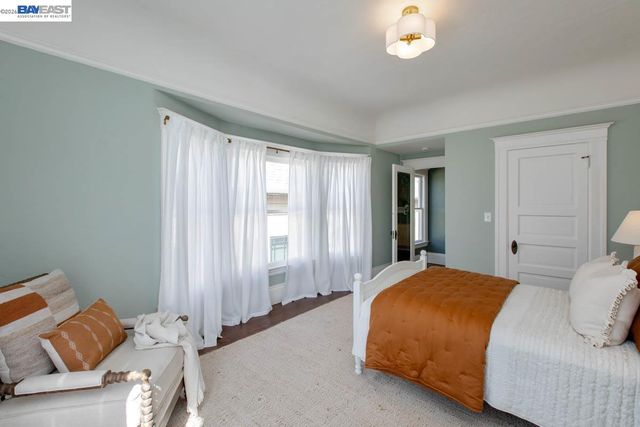 1111 Union St, Alameda, CA 94501