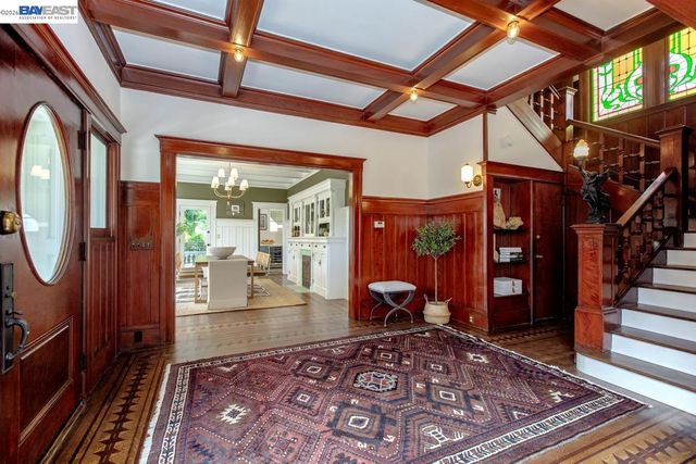 1111 Union St, Alameda, CA 94501