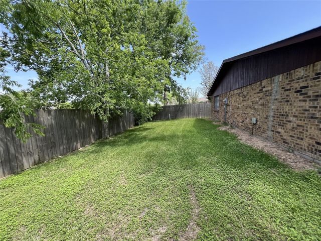 15806 Corsair Road, Houston, TX 77053