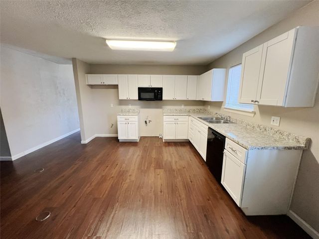 15806 Corsair Road, Houston, TX 77053