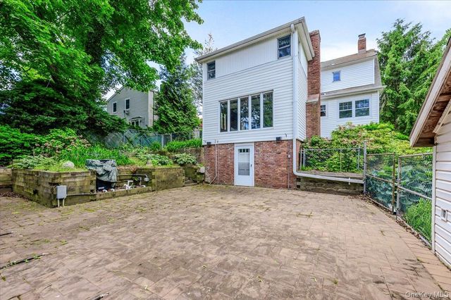 36 Seaview Avenue, Northport, NY 11768