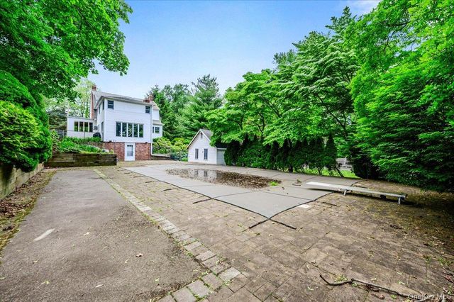 36 Seaview Avenue, Northport, NY 11768