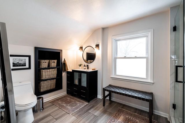 516 N Pleasant View STREET, Wauwatosa, WI 53226