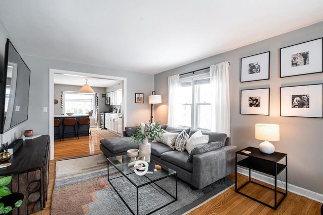 516 N Pleasant View STREET, Wauwatosa, WI 53226