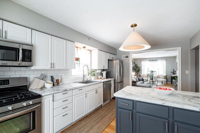 516 N Pleasant View STREET, Wauwatosa, WI 53226