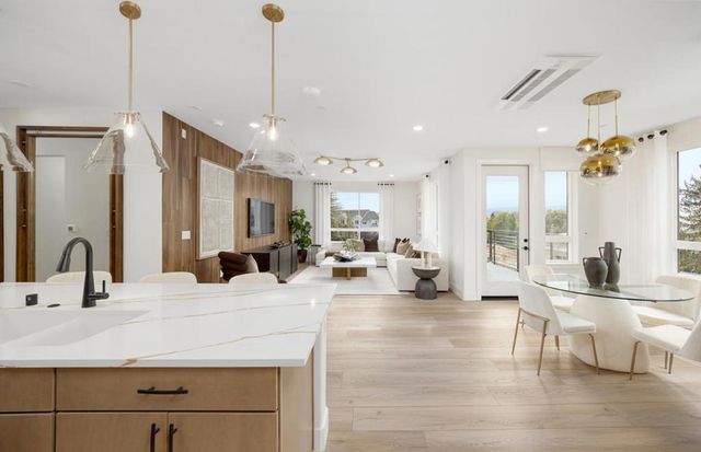 400 Tonkin Terrace 4, Sunnyvale, CA 94089