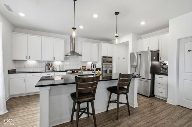 4724 White Willow Way, New Palestine, IN 46163