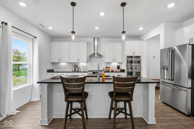 4724 White Willow Way, New Palestine, IN 46163