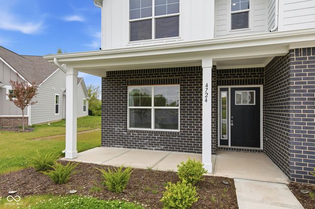 4724 White Willow Way, New Palestine, IN 46163