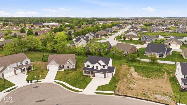 4724 White Willow Way, New Palestine, IN 46163
