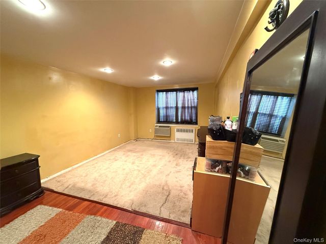 30 South Cole Avenue 2E, Spring Valley, NY 10977