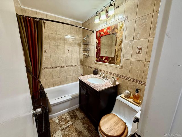 30 South Cole Avenue 2E, Spring Valley, NY 10977