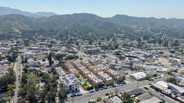 10260 Plainview Avenue 12, Los Angeles, CA 91042