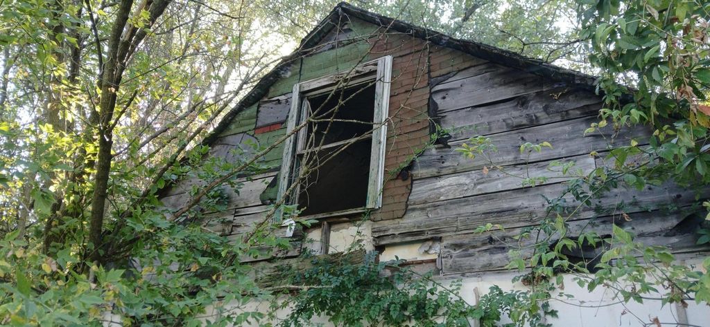 2345 E 21st Avenue, Gary, IN 46407