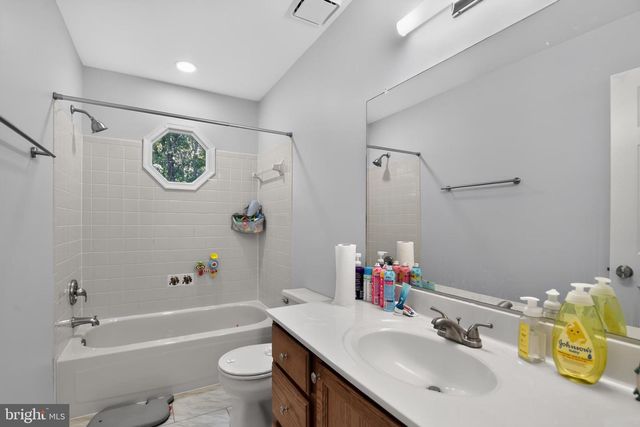 10511 HOLLEYBROOKE DR, Spotsylvania, VA 22553
