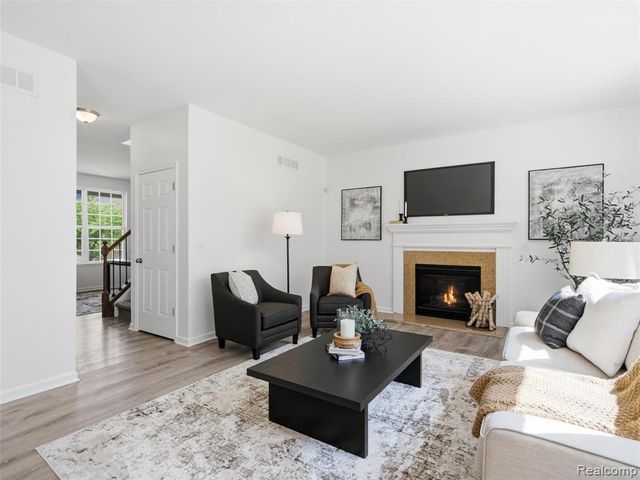 53283 Jaclyn Drive, Shelby Twp, MI 48315