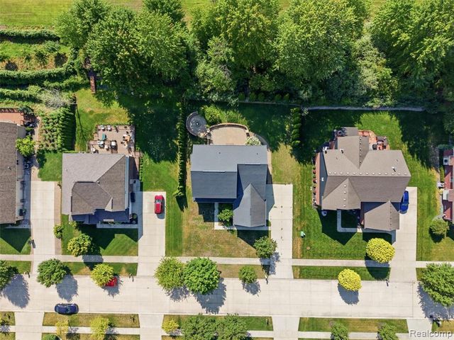 53283 Jaclyn Drive, Shelby Twp, MI 48315