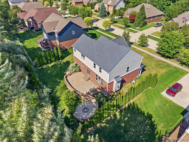 53283 Jaclyn Drive, Shelby Twp, MI 48315