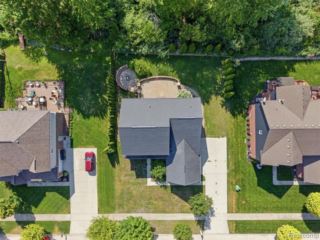 53283 Jaclyn Drive, Shelby Twp, MI 48315