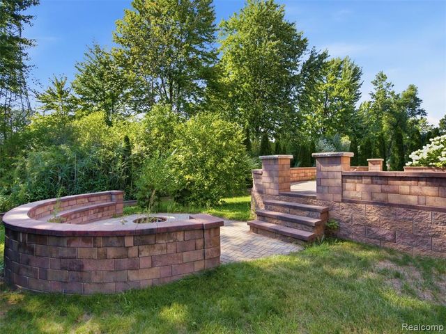 53283 Jaclyn Drive, Shelby Twp, MI 48315
