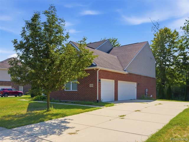 53283 Jaclyn Drive, Shelby Twp, MI 48315