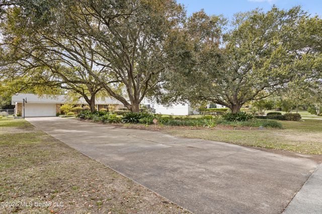 103 Bayou Circle, Gulfport, MS 39507